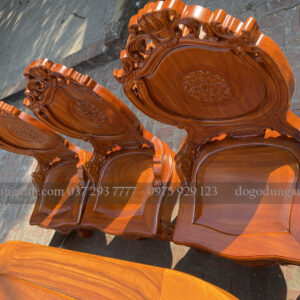 Louis hoàng gia có tai