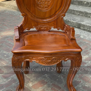 Louis hoàng gia có tai