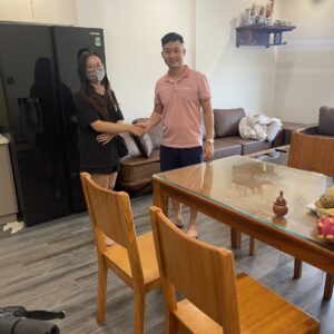 Chị Yến rất hài lòng về sản phẩm và anh Dũng