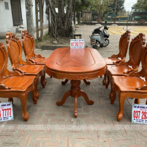 Louis hoàng gia có tai