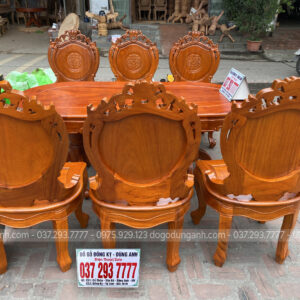 Louis hoàng gia có tai