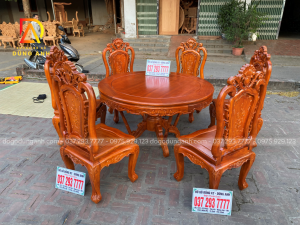 Bộ bàn ghế ăn cao cấp Louis hoa hồng đục chạm 2 mặt gồm 6 ghế và 1 bàn tròn của anh Quang