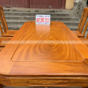 Màu sắc và đường vân của gỗ gõ đỏ