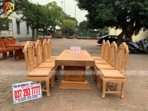 Bộ sản phẩm 8 ghế hồng con và 1 bàn nguyên khối của Cô Thùy ở Bắn Ninh