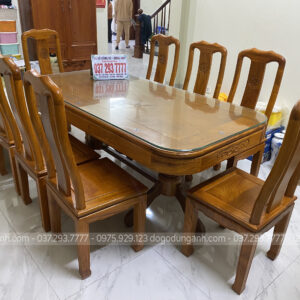 Bộ Triện Thọ được kê tại góc phòng bếp nhà anh Dũng