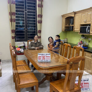 Bộ Triện Thọ được kê tại góc phòng bếp nhà anh Dũng