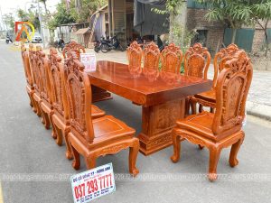 Bộ sản phẩm 12 Ghế Louis Hoa Hồng + Bàn Nguyên Khối với chất liệu gỗ Gõ Đỏ cực kì SANG TRỌNG và ĐẲNG CẤP