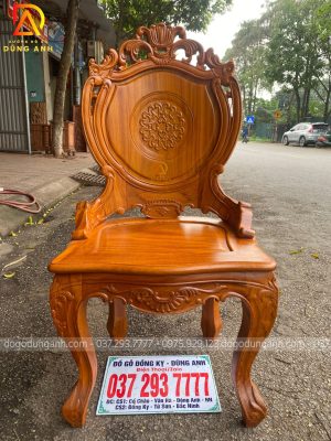 Mẫu Ghế Luois Hoàng Gia ( có tay ) được làm bằng chất liệu gỗ gõ đỏ vô cùng đẳng cấp