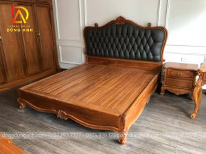 Giường Nguyên Khối được làm từ gỗ gõ đỏ vô cùng cao cấp và hiện đại ( em Sáng)
