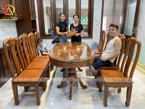 bàn giao bộ sản phẩm Triệ thọ kết hợp với bàn bầu dục cho anh Trường chị Yến ở Văn Môn (Bắc Ninh)