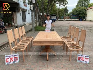 Bộ sản phẩm ghế hiện đại bọc da Carola kết hợp với bàn to Chữ Nhật bản mộc thô trên nền gỗ Hương Đá