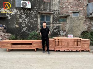 Hai kệ tivi gỗ Hương Đá (kệ cột Nho Con Sóc)-(kệ Kim Cương) hai phong cách