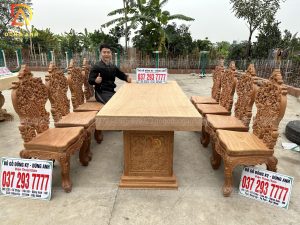 Sản phẩm bàn ghế ăn 8 ghế Louis Hoàng Gia vách đặc liền kết hợp bàn nguyên khối - gỗ Gõ Đỏ
