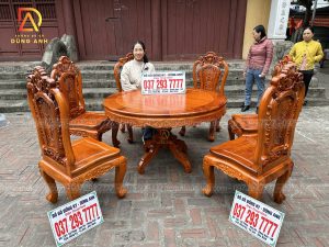 Bộ sản phẩm 6 ghế Louis Hoa Hồng kết hợp với bàn tròn yếm đục