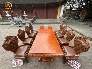 SIÊU PHẨM 10 ghế Louis Hoàng Gia bọc đệm đi với bàn nguyên khối