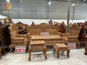 Bộ Bàn Ghế Hoàng Gia Giả Nguyên Khối Mẫu Mới - Hót Nhất Năm 2024