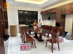 Bàn giao SIÊU PHẨM hiện đại 12 ghế Anh Đào + bàn chữ nhật chân Thuyền- gỗ Gõ Đỏ cho gia đình bác Vương tp Hà Nam