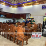 Đồ Gỗ Dũng Anh | Bàn Giao SIÊU PHẨM 8 Ghế Louis Hoàng Gia + Bàn Chữ Nhật Nguyên Khối cho gia đình chú Dũng ở TP Phú Thọ