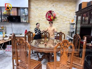Đồ Gỗ Dũng Anh | Bàn Giao bộ 8 ghế Hồng Con + bàn tròn yếm vén - gỗ Gõ Đỏ