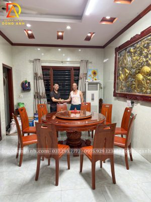 Đồ Gỗ Dũng Anh | Bàn Giao Anh Hải - Bắc Ninh - Bộ 10 Ghế Anh Đào Kết Hợp Bàn Tròn Chân Trụ Nguyên Khối - Gỗ Gõ Đỏ