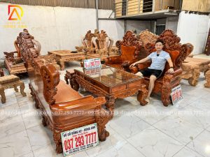 Sẵn tại Showroom – Mẫu Louis Hoàng Gia 13 bông hồng 6 Món Gõ Đỏ Pachy | Đồ Gỗ Dũng Anh